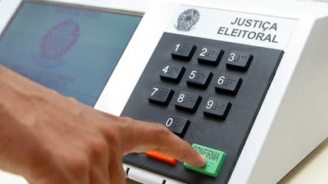 Eleição de 2018 terá somente 30 mil urnas eletrônicas com voto impresso