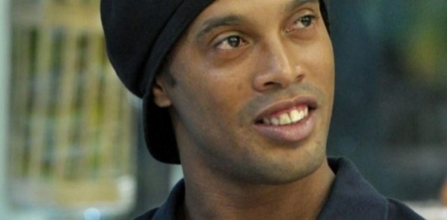 Ronaldinho Gaúcho pode ser candidato a senador por partido de Bolsonaro, diz coluna