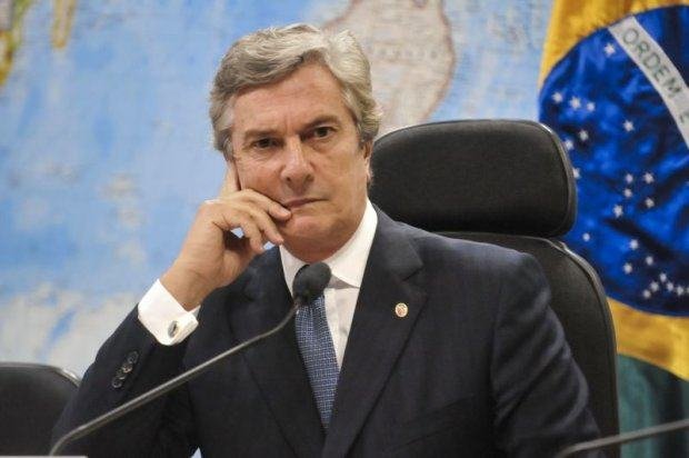 Advogados pedem prisão de Collor por não pagar pensão à ex-mulher