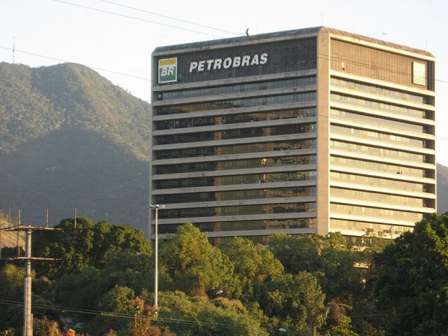 Petrobras recebe mais R$ 654 milhões da Lava Jato