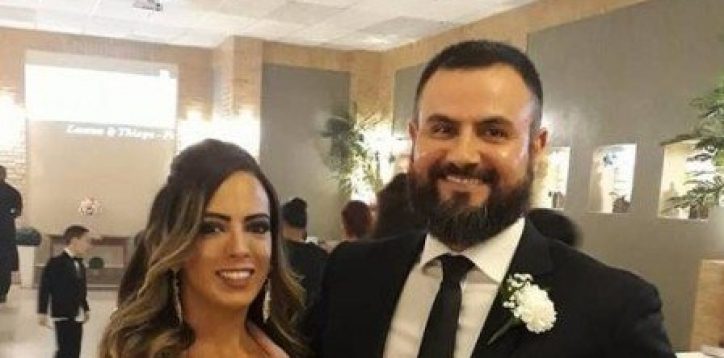 Promotor é achado morto junto à mulher em apartamento