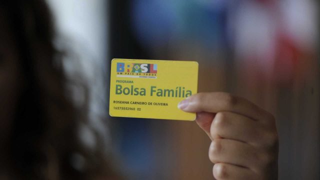 Auditoria aponta fraude em quase 350 mil cadastros do Bolsa Família