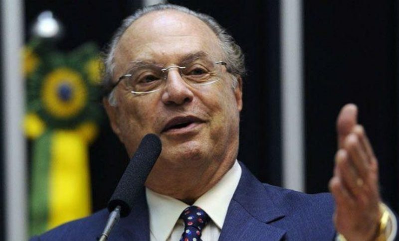 Câmara cassa mandato de Paulo Maluf