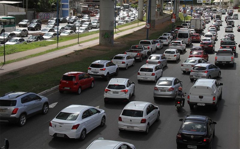 Proprietários de veículos de placas final 7 e 8 podem pagar IPVA com desconto