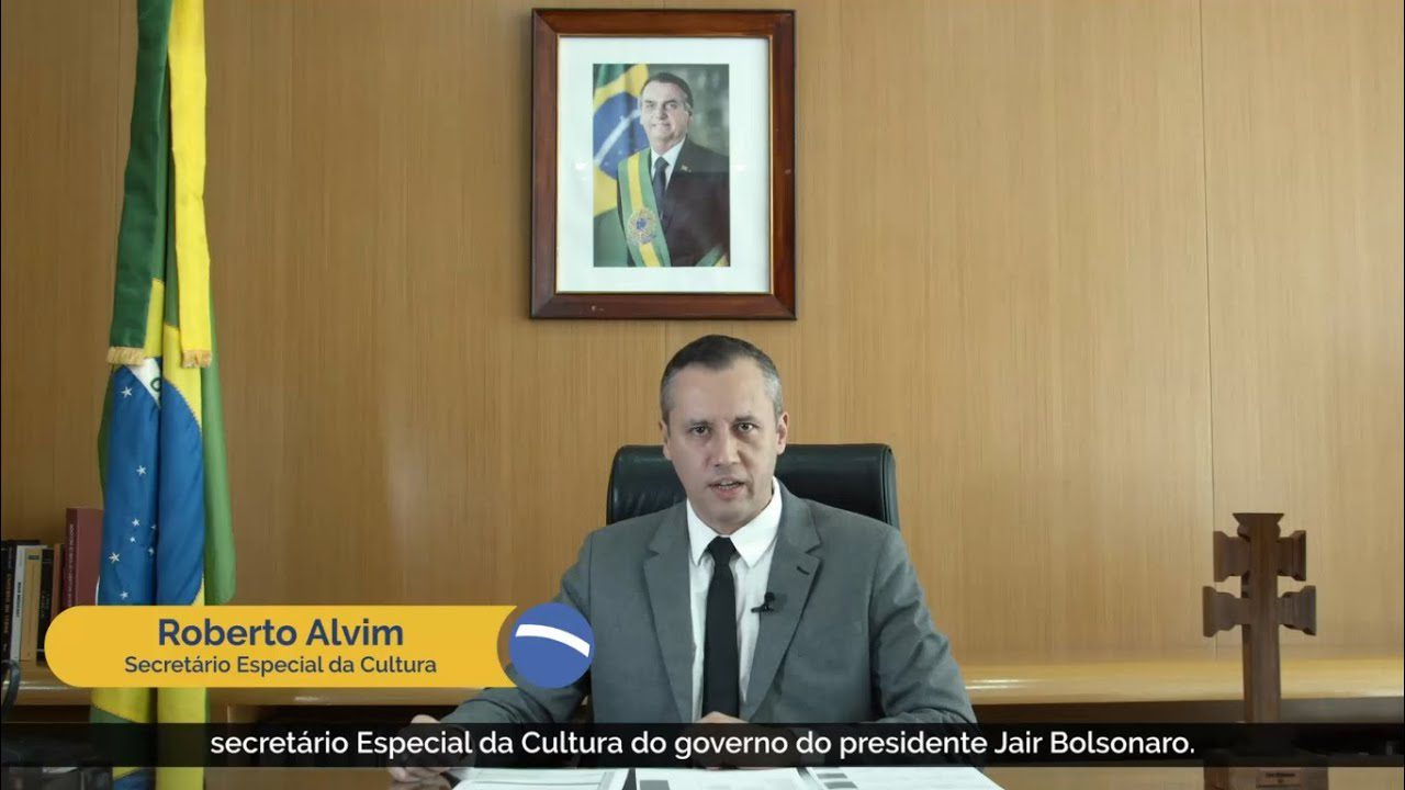 Bolsonaro decide demitir Roberto Alvim da Secretaria de Cultura, diz jornal