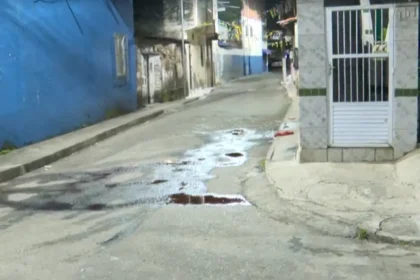 Homem morre e outros 3 são baleados em tiroteio no bairro Caminho de Areia, em Salvador