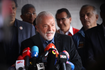 Lula vota em São Bernardo do Campo e faz apelo por paz: ‘Não queremos mais ódio’