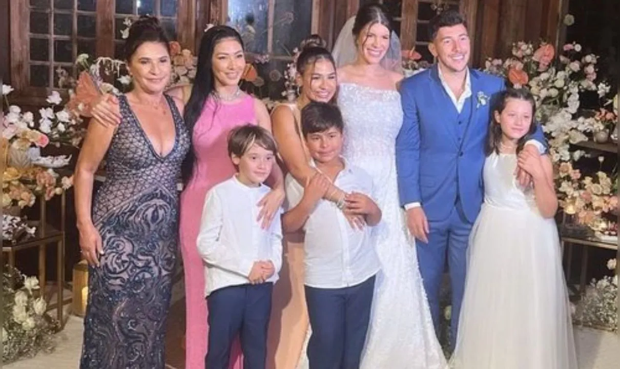 Simone e Simaria se Reencontram no Casamento do irmão