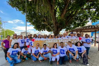 Candeias | CAPS de Candeias encerra Janeiro Branco com caminhada para conscientizar sobre cuidados com a saúde mental