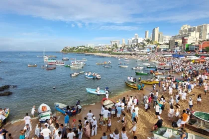 Salvador | Salvador Celebra Iemanjá: Fé, Axé e Devoção no Rio Vermelho