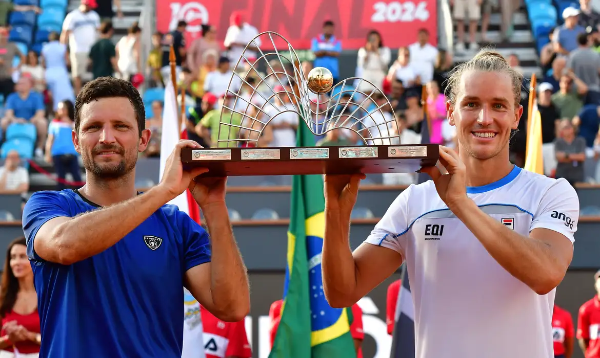 Tenista Rafael Matos conquista o primeiro título brasileiro nas duplas no Rio Open