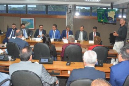 Em reunião na ALBA, Coelba anuncia R$ 3 bilhões em investimentos em 2024