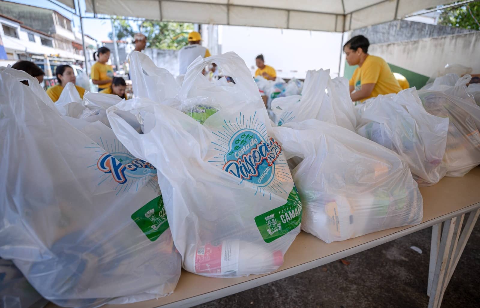 Cesta de Páscoa beneficia 50 mil famílias em Camaçari