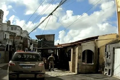 Homem é executado após tiroteio no bairro do IAPI, em Salvador