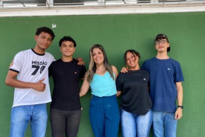 Estudantes baianos criam sacolas biodegradáveis no semiárido