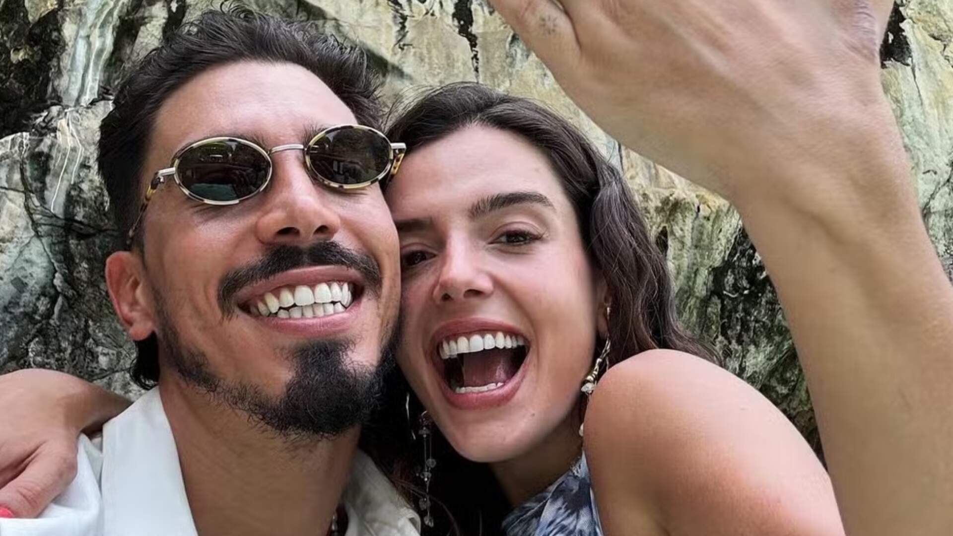 Giovanna Lancelloti e Gabriel David vão se casar! Atriz compartilha anel de compromisso nas redes sociais - Metropolitana FM