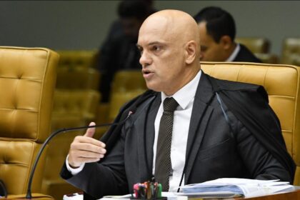Pela 1ª vez, Moraes vota por absolver réu envolvido no 8 de janeiro