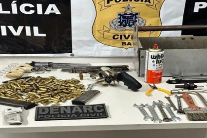 Polícia localiza oficina clandestina para reparo de armas em Salvador