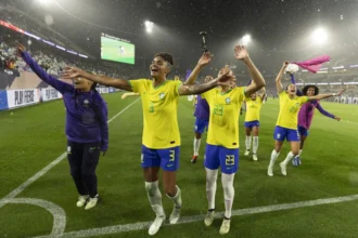 Brasil goleia o México e vai disputar a final da Copa Ouro de Futebol Feminino