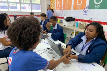 SAC Itinerante leva serviços do TRE a cinco escolas estaduais