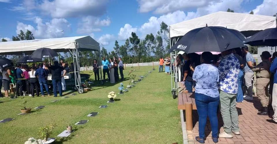 Menina esquecida em carro sepultada em Alagoinhas, resultado necrópsia em 30 dias