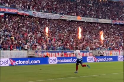 Com golaço de Everaldo, Bahia vence o Grêmio na Arena Fonte Nova