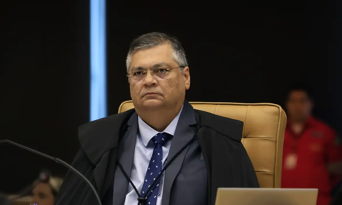 Dino quer ouvir Congresso sobre suposta ilegalidade em emendas do orçamento secreto