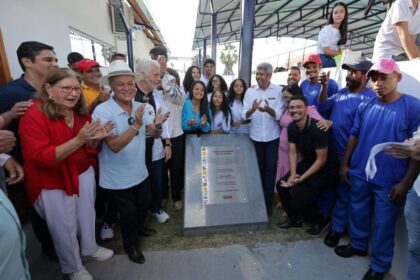 Governador entrega nova estrutura do Colégio Estadual Velho Chico em Carinhanha