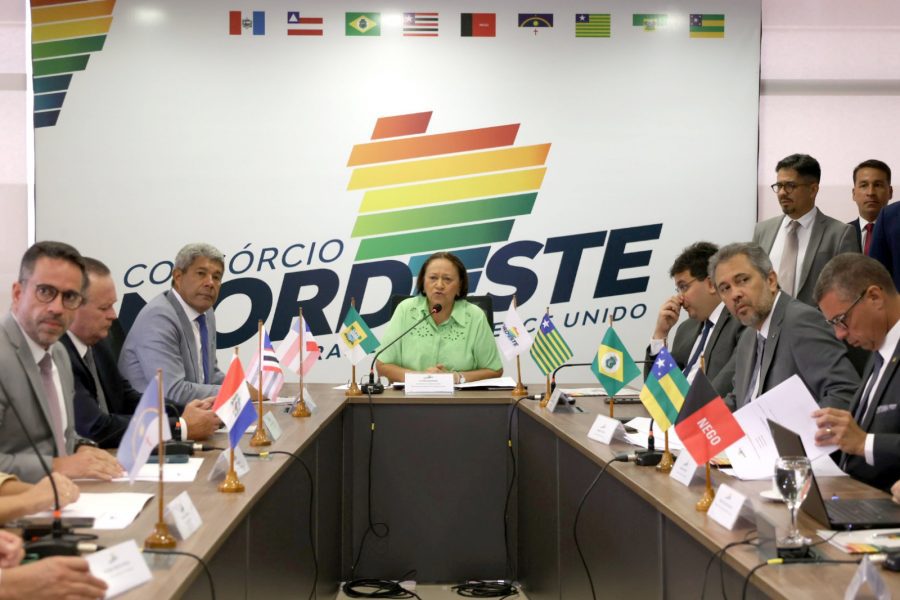 Governadores do Nordeste tratam de equilíbrio fiscal com ministros em Brasília
