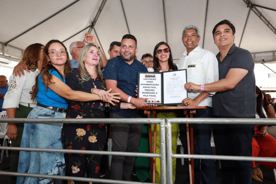 Jerônimo entrega estradas e novas estruturas para escolas em Jacaraci