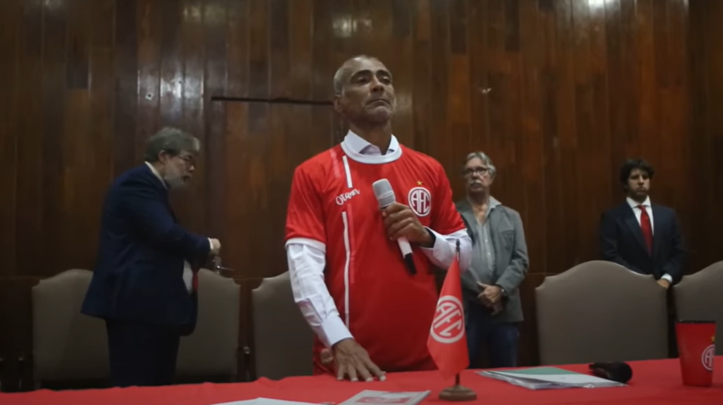 Romário é inscrito pelo América-RJ para jogar a Série A2 do Carioca