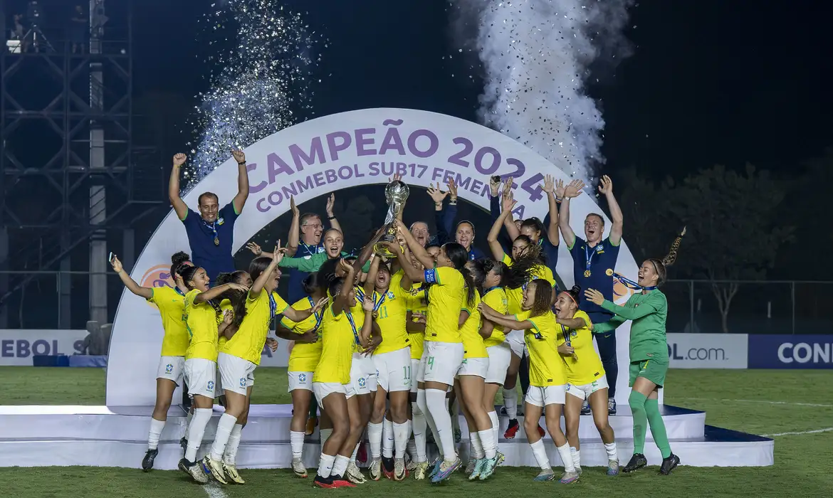 Seleção Feminina Sub-17 goleia o Paraguai e conquista o penta Sul-Americano