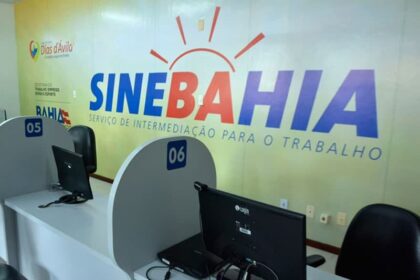 Vagas de emprego do Sinebahia para Camaçari e RMS nesta segunda.