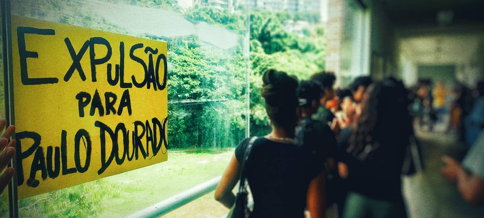 Professor da Ufba acusado de assédio: alunos pedem sua exoneração