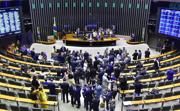 Congresso mantém veto de Bolsonaro que impede punição por 