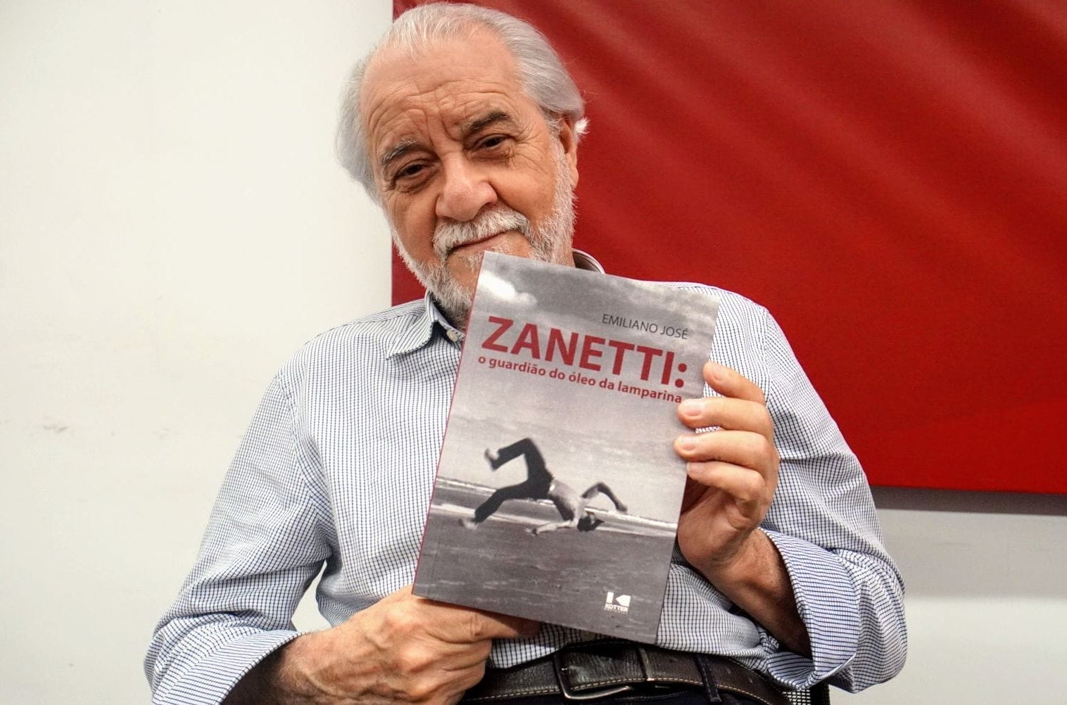 Emiliano José lança o livro “Zanetti: o Guardião do Óleo da Lamparina”