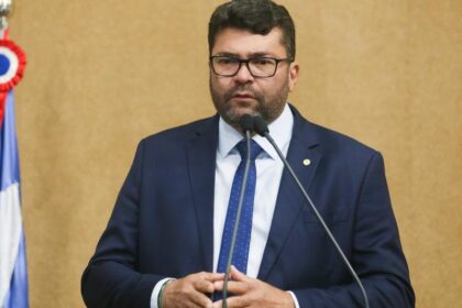 Marcinho Oliveira propõe título de cidadão baiano para ministro Celso Sabino