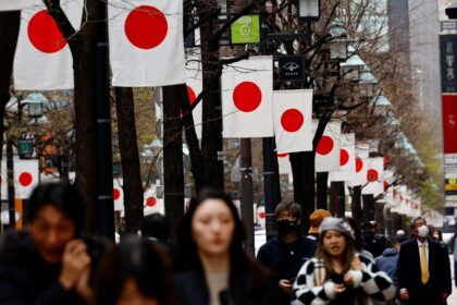 PMI industrial do Japão sobe para 49,6 em abril, maior nível desde outubro