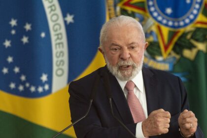 Paraná Pesquisas: Governo Lula registra aumento na desaprovação, que chega a 49,6% dos eleitores