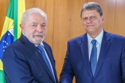 Pesquisa Genial/Quaest aponta que Lula tem 46% das intenções de voto para 2026 contra 40% de Tarcísio Freitas