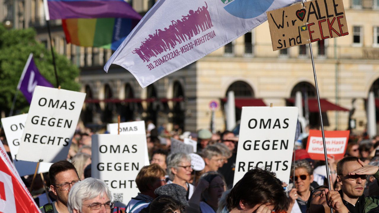 Protesto em Dresden contra violência eleitoral
