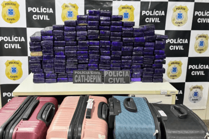 Polícia Civil apreende 100kg de maconha em ônibus: Guanambi