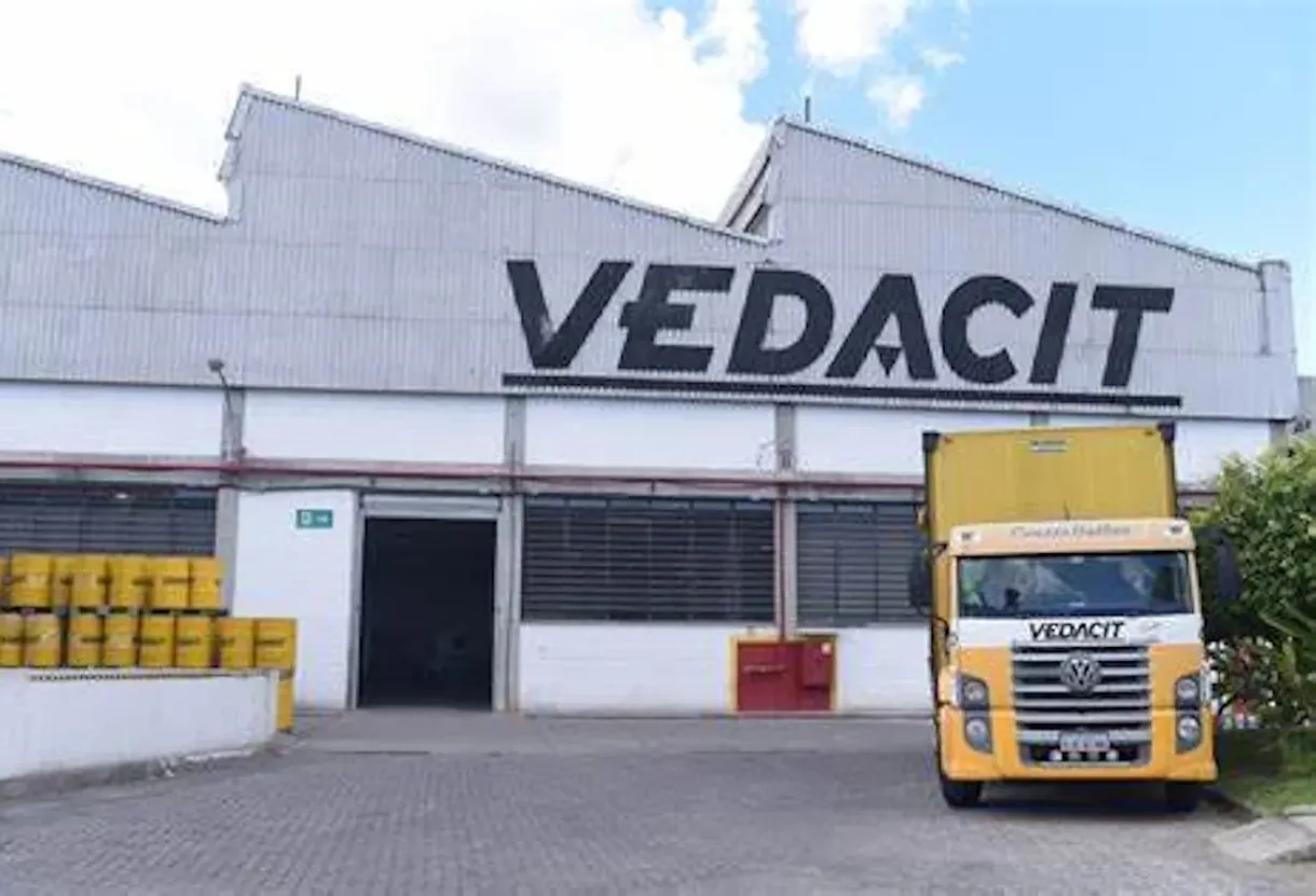 Vedacit abre vaga para Operador de Produção