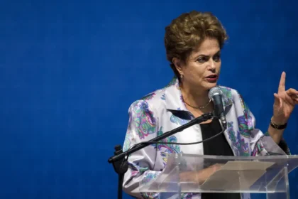 Presidente Dilma libera R$5,75 bilhões do Banco dos Brics para impulsionar economia gaúcha