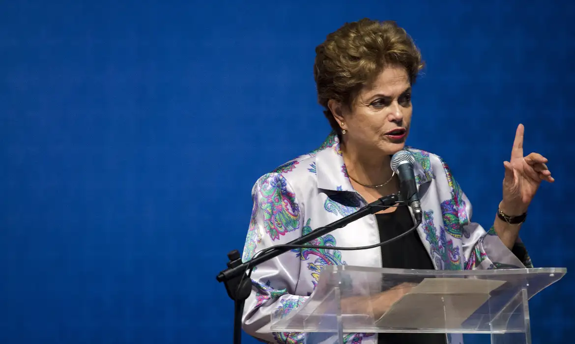 Presidente Dilma libera R$5,75 bilhões do Banco dos Brics para impulsionar economia gaúcha