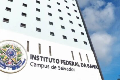 IFBA suspende aulas e restringe acesso em Salvador; servidores em greve.