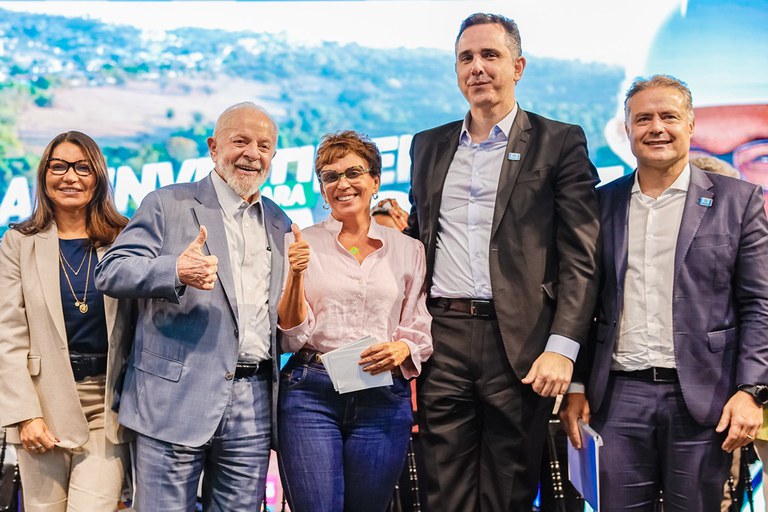 Lula visita obras do Novo PAC em Contagem: 