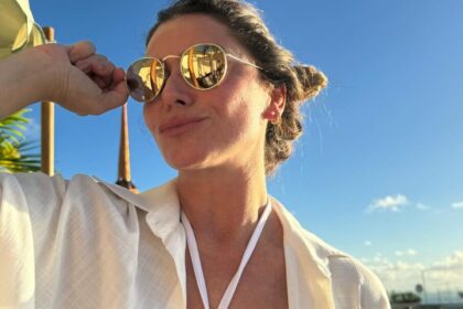 Giovanna Antonelli exibe beleza impecável ao renovar o bronzeado.