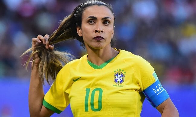 Marta diz repensar aposentadoria com Copa do Mundo Feminina no Brasil