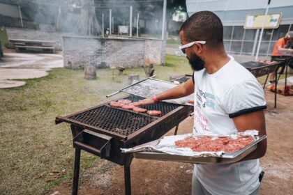 Retire ingressos para Hamburgada do Bem nesta quinta